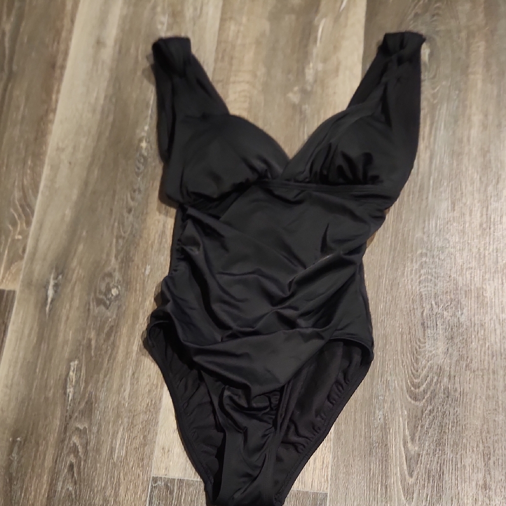 EUC SMALL TIME AND TRUE BLACK ONE PIECE SWIMSUIT